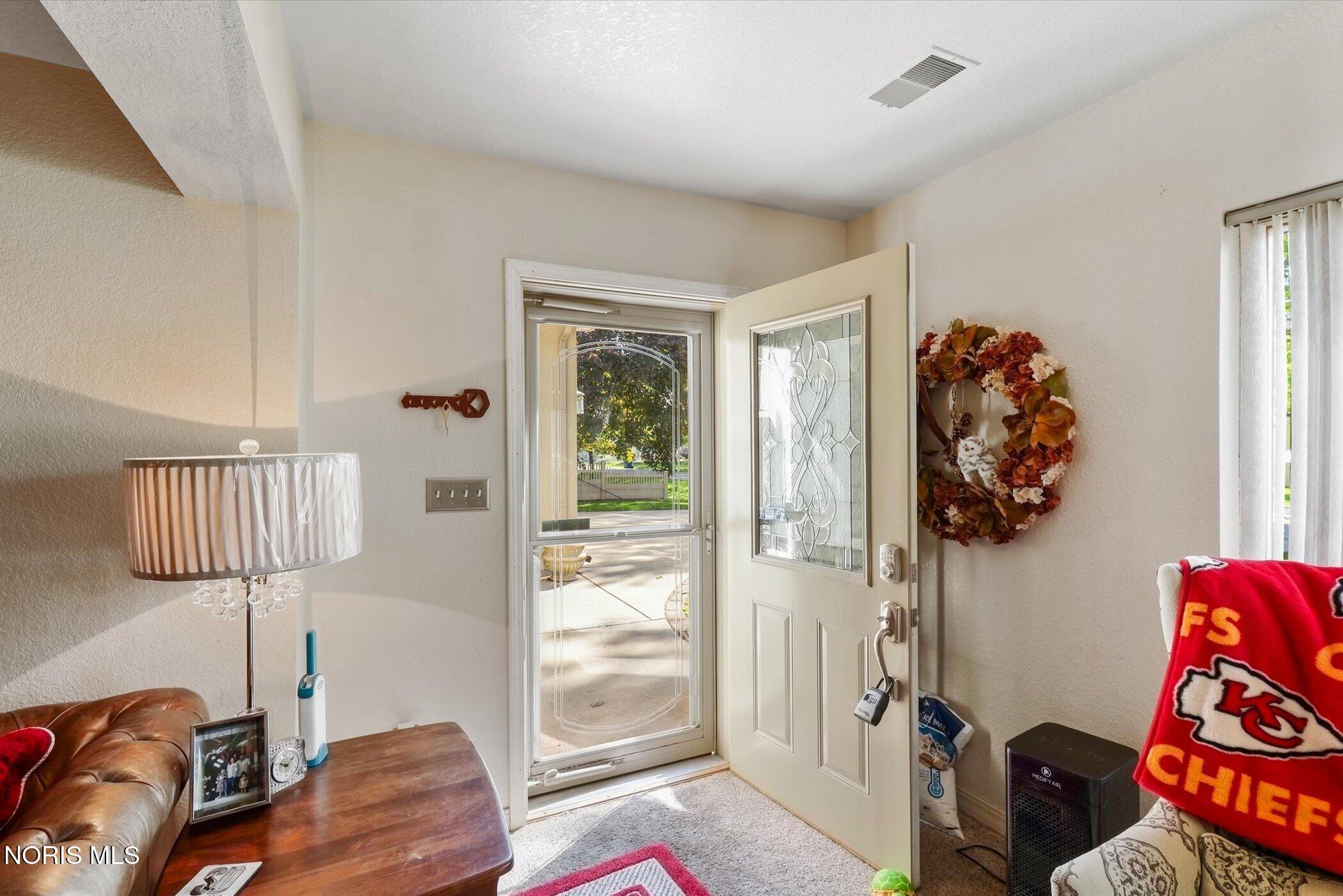 1925 Seaford Drive