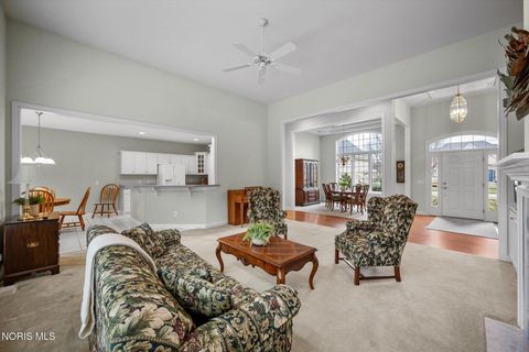 Tiny photo for 8147 S Bridge Way Way, Maumee, OH 43537 (MLS # 10005368)