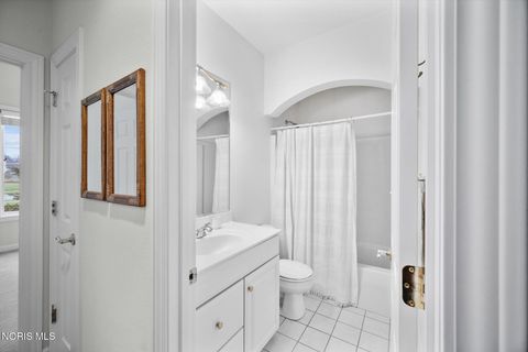 Tiny photo for 8147 S Bridge Way Way, Maumee, OH 43537 (MLS # 10005368)