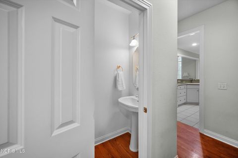 Tiny photo for 8147 S Bridge Way Way, Maumee, OH 43537 (MLS # 10005368)