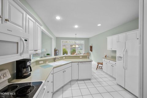 Tiny photo for 8147 S Bridge Way Way, Maumee, OH 43537 (MLS # 10005368)