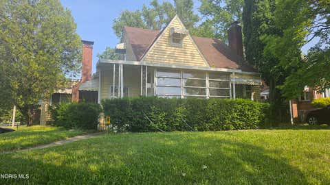Tiny photo for 840 Clifton Boulevard, Toledo, OH 43607 (MLS # 10010702)