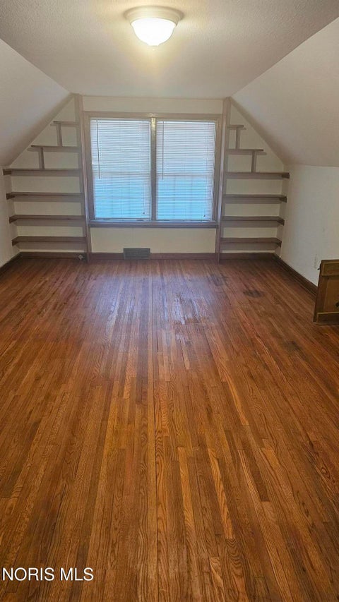 Tiny photo for 840 Clifton Boulevard, Toledo, OH 43607 (MLS # 10010702)