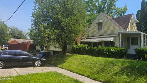 Tiny photo for 840 Clifton Boulevard, Toledo, OH 43607 (MLS # 10010702)