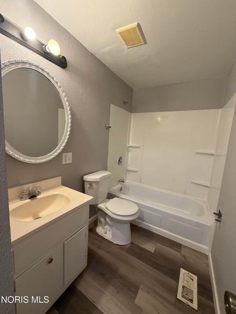 Tiny photo for 907 Burke Glen Road, Toledo, OH 43607 (MLS # 10011111)