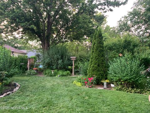 Tiny photo for 622 Normandie Boulevard, Bowling Green, OH 43402 (MLS # 10002210)