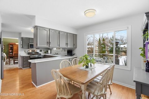 Tiny photo for 622 Normandie Boulevard, Bowling Green, OH 43402 (MLS # 10002210)