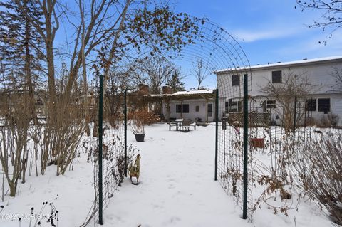 Tiny photo for 622 Normandie Boulevard, Bowling Green, OH 43402 (MLS # 10002210)