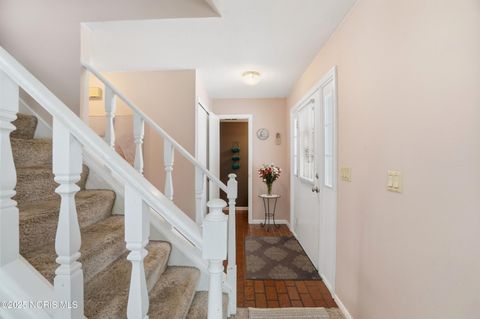 Tiny photo for 622 Normandie Boulevard, Bowling Green, OH 43402 (MLS # 10002210)