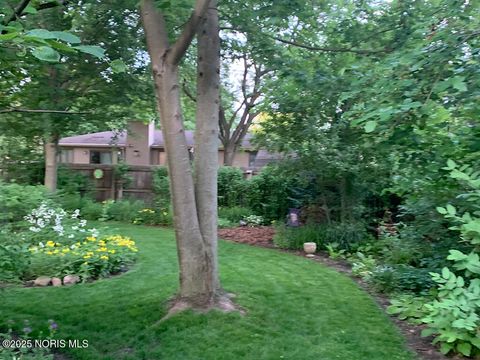 Tiny photo for 622 Normandie Boulevard, Bowling Green, OH 43402 (MLS # 10002210)