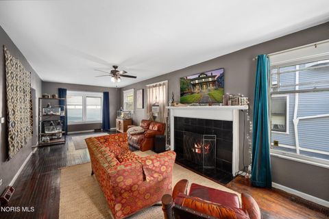Tiny photo for 2514 Scottwood Avenue, Toledo, OH 43610 (MLS # 10007221)