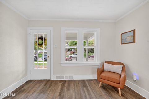 Tiny photo for 2133 Dana Street, Toledo, OH 43609 (MLS # 10007199)