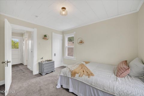 Tiny photo for 2133 Dana Street, Toledo, OH 43609 (MLS # 10007199)