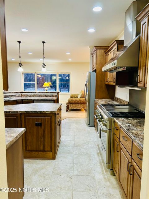 Tiny photo for 136 Maumee Lane, Antwerp, OH 45813 (MLS # 10002380)