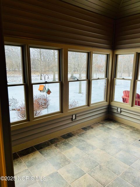 Tiny photo for 136 Maumee Lane, Antwerp, OH 45813 (MLS # 10002380)