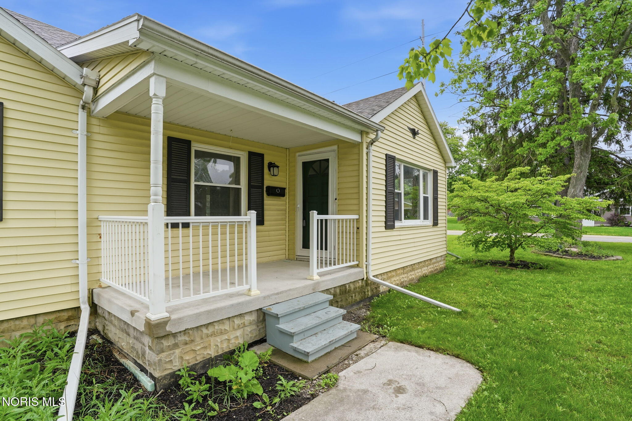 700 Woodworth Drive