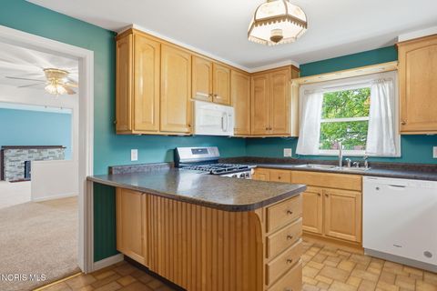 Tiny photo for 700 Woodworth Drive, Findlay, OH 45840 (MLS # 10008041)