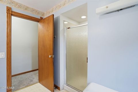 Tiny photo for 700 Woodworth Drive, Findlay, OH 45840 (MLS # 10008041)