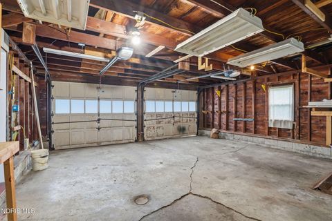 Tiny photo for 700 Woodworth Drive, Findlay, OH 45840 (MLS # 10008041)