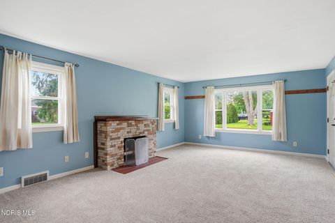 Tiny photo for 700 Woodworth Drive, Findlay, OH 45840 (MLS # 10008041)