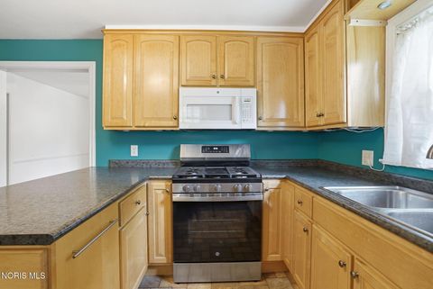 Tiny photo for 700 Woodworth Drive, Findlay, OH 45840 (MLS # 10008041)