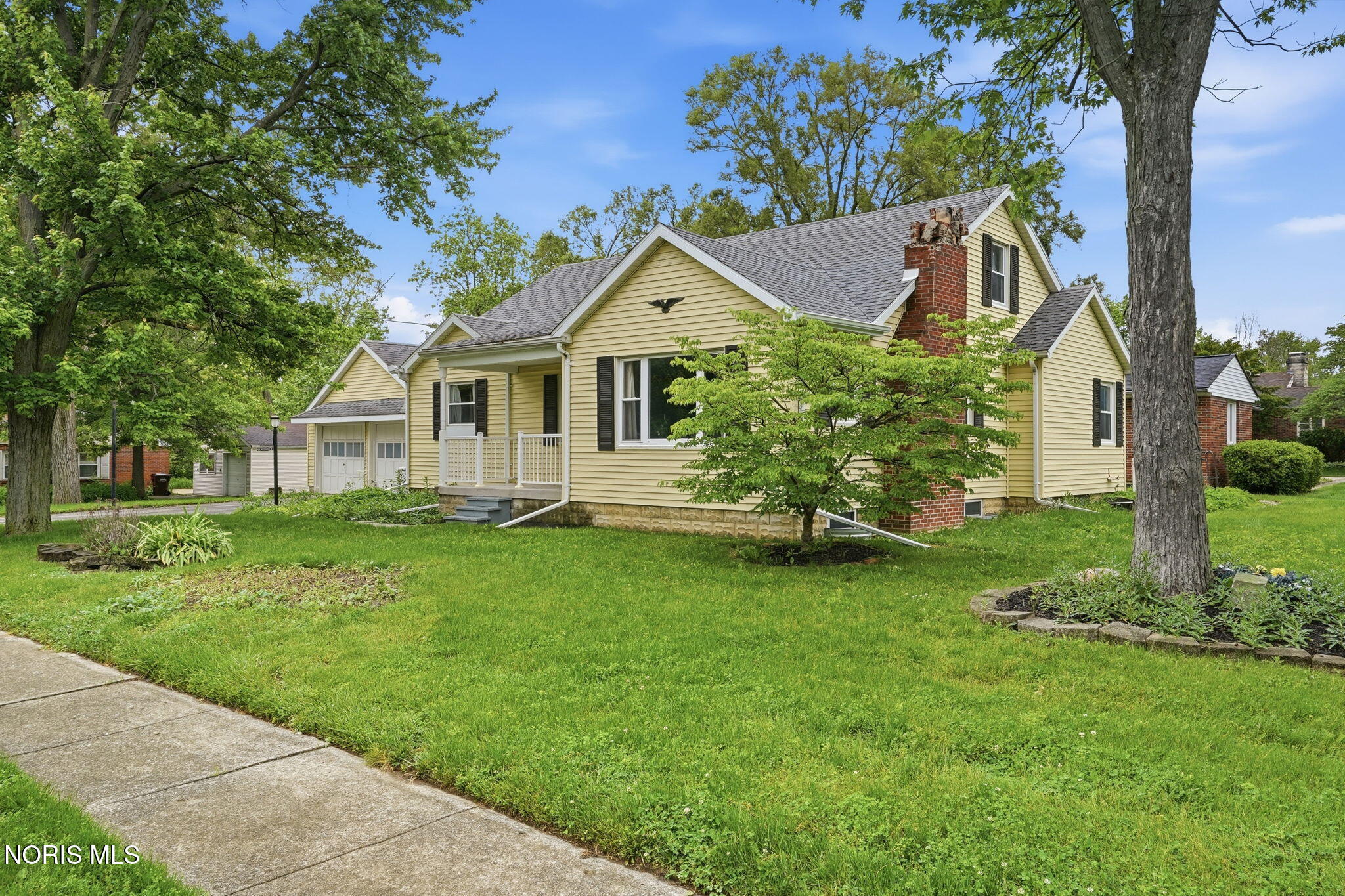 700 Woodworth Drive