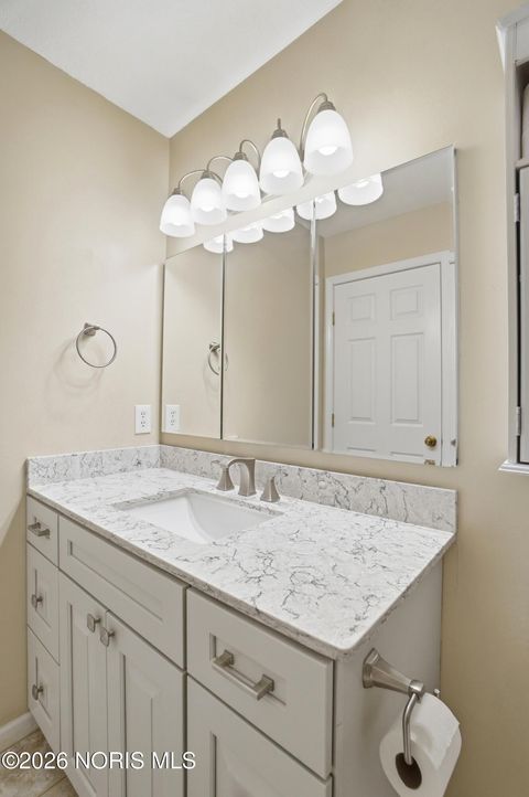 Tiny photo for 3127 Evergreen Road, Toledo, OH 43606 (MLS # 10003122)