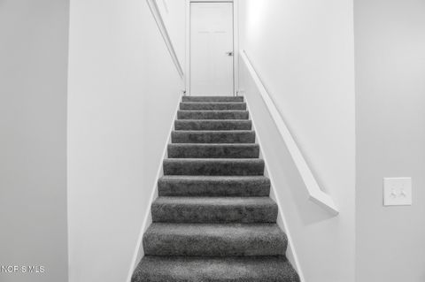 Tiny photo for 944 Heather Court, Bowling Green, OH 43402 (MLS # 10008540)