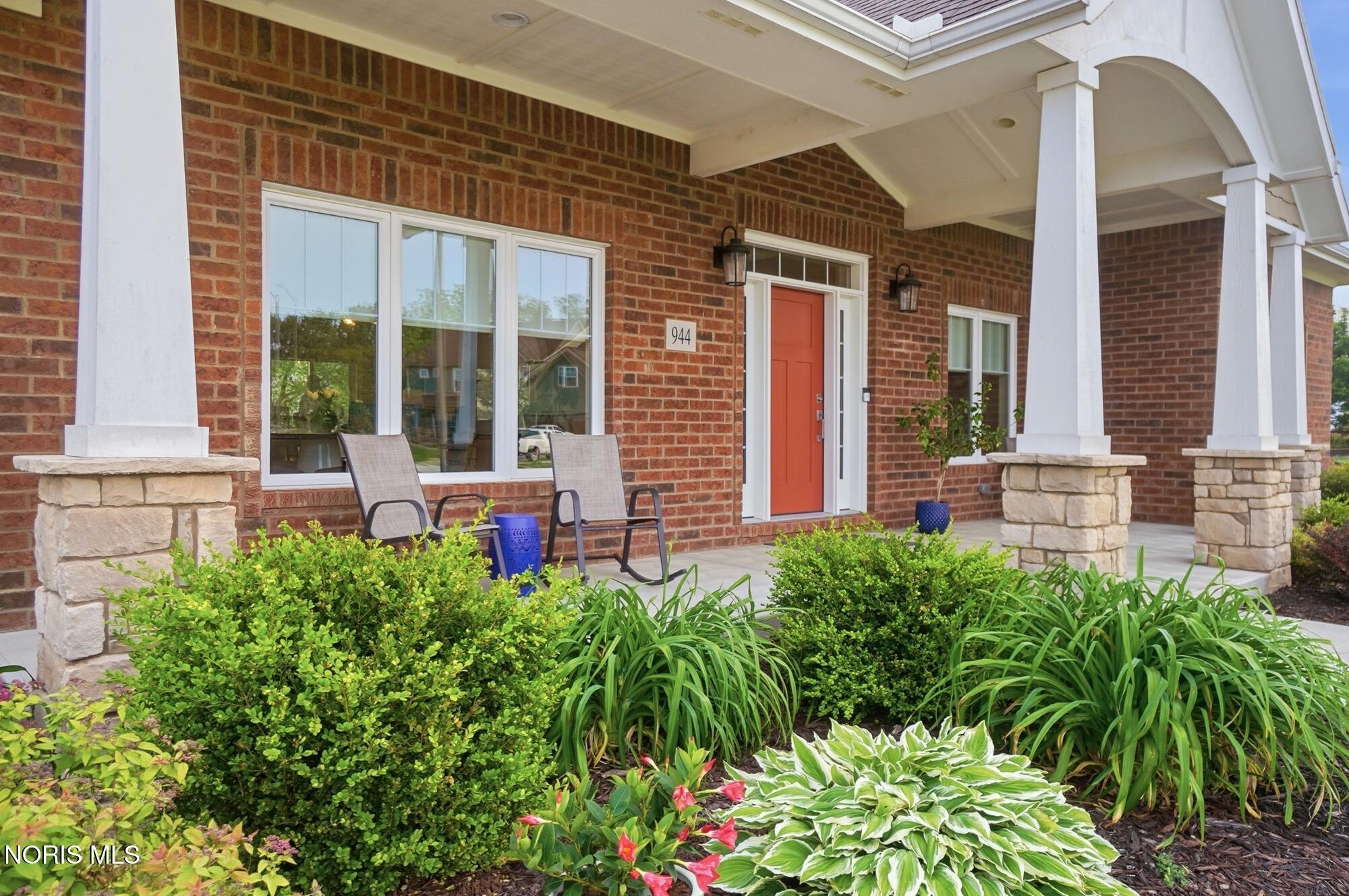 944 Heather Court