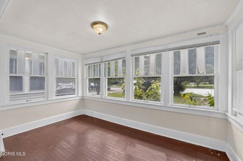 Tiny photo for 3720 Willys Parkway, Toledo, OH 43612 (MLS # 10010861)