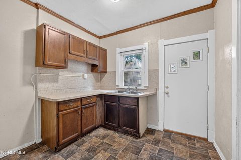 Tiny photo for 3720 Willys Parkway, Toledo, OH 43612 (MLS # 10010861)