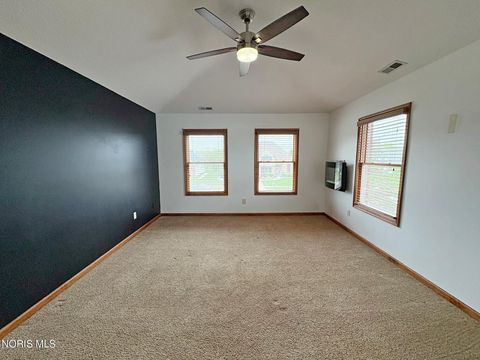 Tiny photo for 1404 Muirfield Drive, Bowling Green, OH 43402 (MLS # 10008067)