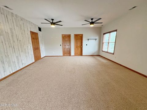 Tiny photo for 1404 Muirfield Drive, Bowling Green, OH 43402 (MLS # 10008067)