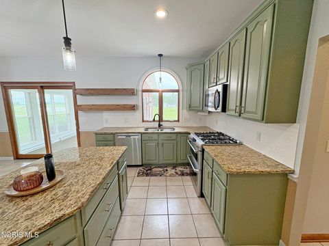 Tiny photo for 1404 Muirfield Drive, Bowling Green, OH 43402 (MLS # 10008067)