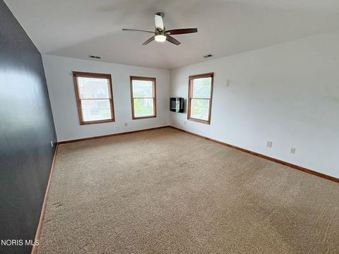 Tiny photo for 1404 Muirfield Drive, Bowling Green, OH 43402 (MLS # 10008067)