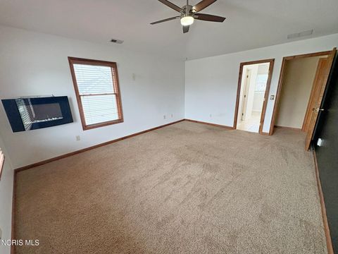 Tiny photo for 1404 Muirfield Drive, Bowling Green, OH 43402 (MLS # 10008067)