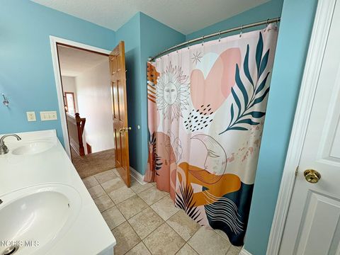 Tiny photo for 1404 Muirfield Drive, Bowling Green, OH 43402 (MLS # 10008067)