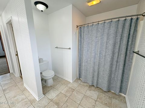 Tiny photo for 1404 Muirfield Drive, Bowling Green, OH 43402 (MLS # 10008067)