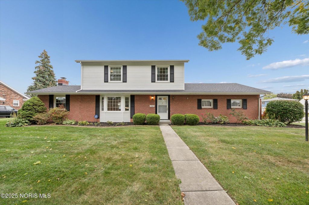 Photo for 5504 Ketukkee Trail, Toledo, OH 43611 (MLS # 10000497)