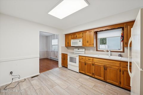 Tiny photo for 5504 Ketukkee Trail, Toledo, OH 43611 (MLS # 10000497)