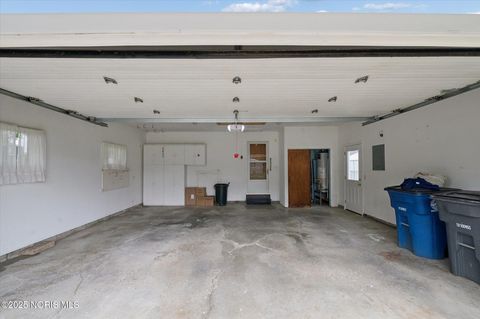 Tiny photo for 5504 Ketukkee Trail, Toledo, OH 43611 (MLS # 10000497)