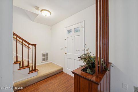 Tiny photo for 5504 Ketukkee Trail, Toledo, OH 43611 (MLS # 10000497)