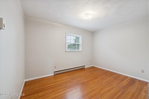 Tiny photo for 5504 Ketukkee Trail, Toledo, OH 43611 (MLS # 10000497)