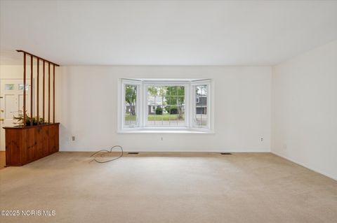 Tiny photo for 5504 Ketukkee Trail, Toledo, OH 43611 (MLS # 10000497)