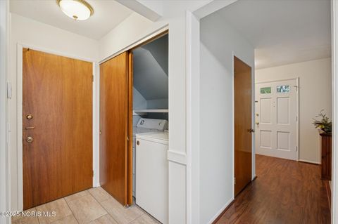 Tiny photo for 5504 Ketukkee Trail, Toledo, OH 43611 (MLS # 10000497)