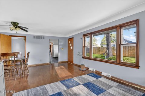 Tiny photo for 206 Franklin Avenue, Swanton, OH 43558 (MLS # 10007377)