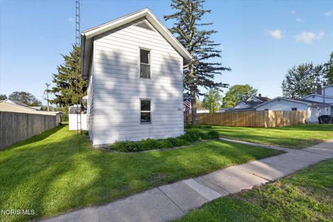 Tiny photo for 206 Franklin Avenue, Swanton, OH 43558 (MLS # 10007377)