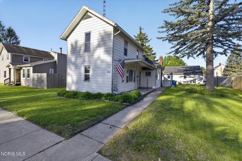 Tiny photo for 206 Franklin Avenue, Swanton, OH 43558 (MLS # 10007377)