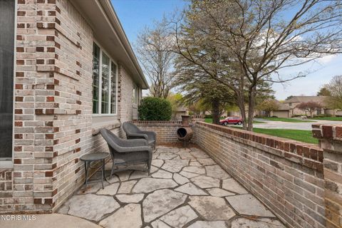 Tiny photo for 7431 Country Commons Lane, Sylvania, OH 43560 (MLS # 10008149)