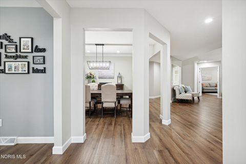 Tiny photo for 7431 Country Commons Lane, Sylvania, OH 43560 (MLS # 10008149)